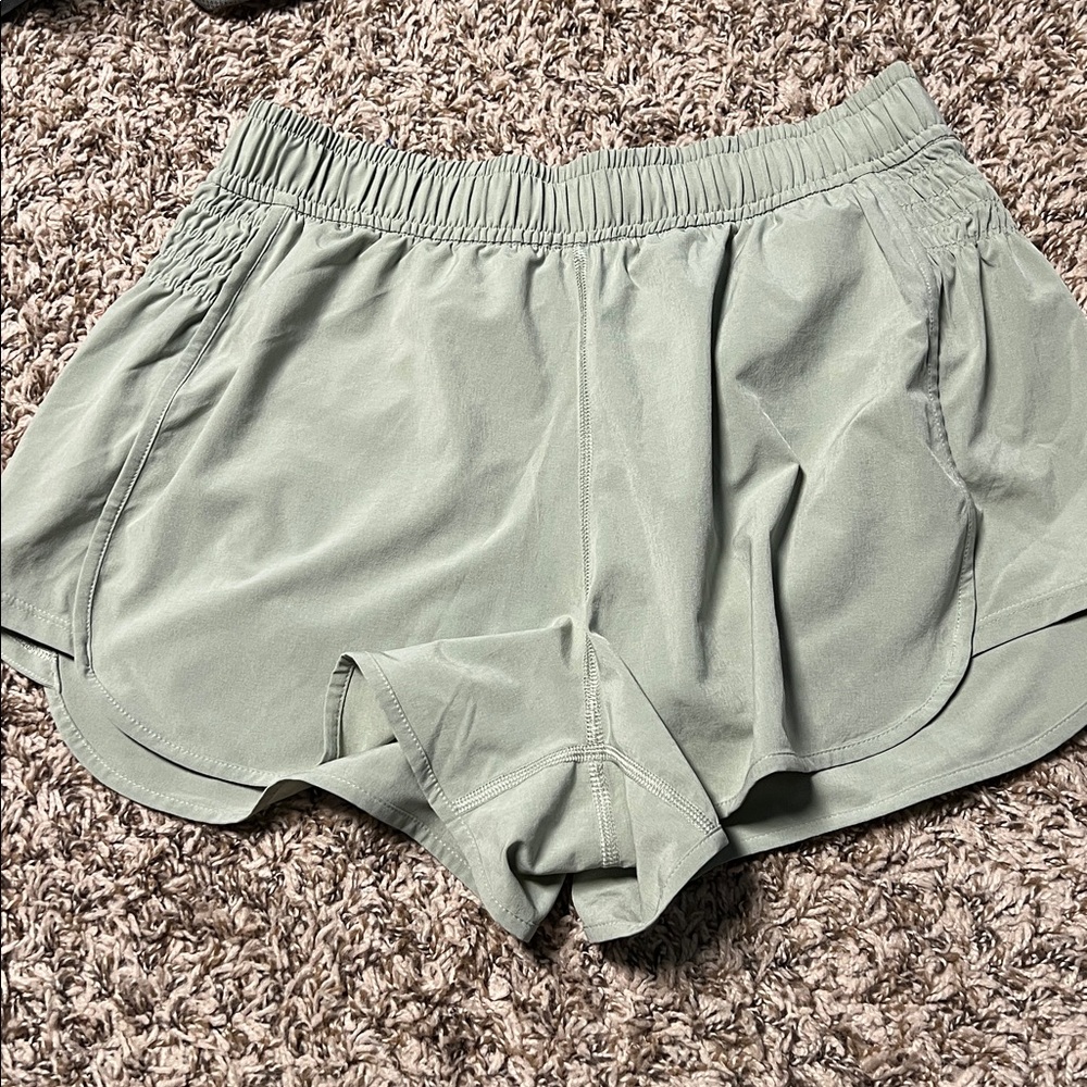 Lululemon Ruched Side High Rise Short 3” - Picture 2 of 5